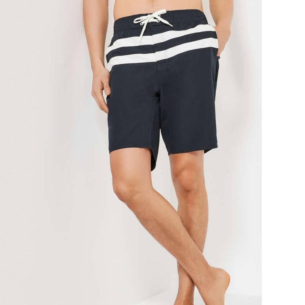 🎁 Joe Fresh Men's Stripe Board Shorts